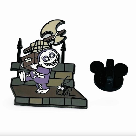 Disney PIN TRADING Nightmare Before Christmas BARREL Mystery Pin 2006 Coffin Tin - Picture 1 of 6